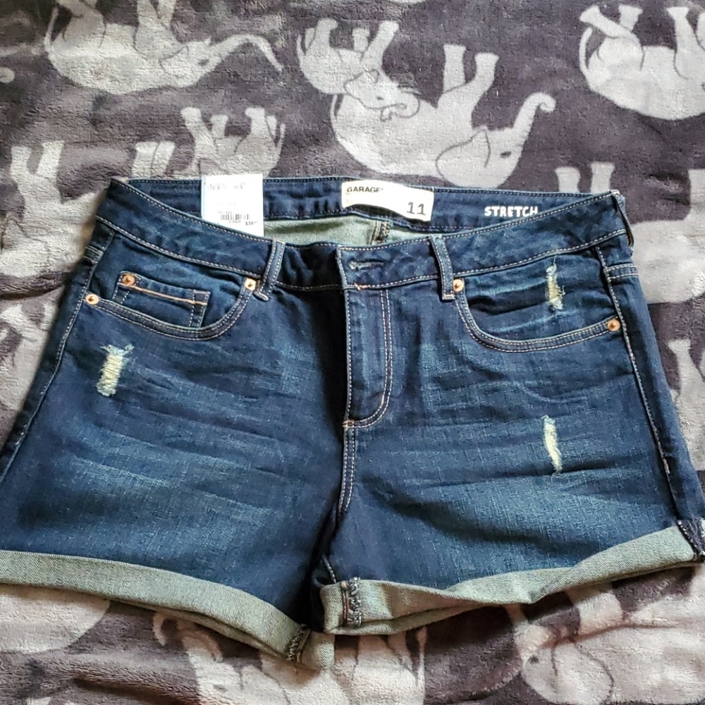 Garage shorts 11